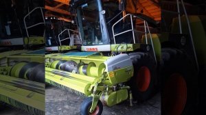 Кормоуборочный комбайн CLAAS JAGUAR 950