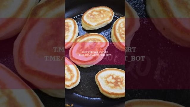Пышные оладьи на кислом молоке без дрожжей #быстрыйрецепт #вкуснаяеда #завтрак #завтракза5минут