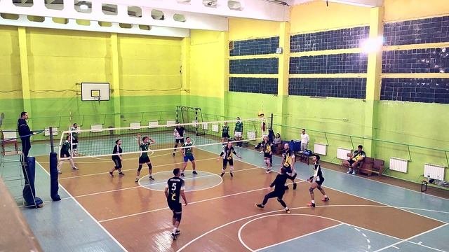 Кузнецов Игорь не устоял на ногах!