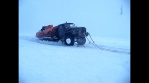 СЕВЕРНЫЙ ДАЛЬНОБОЙ. ОПАСНЫЙ ЛЁД... NORTHERN TRUCKER. DANGEROUS ICE...