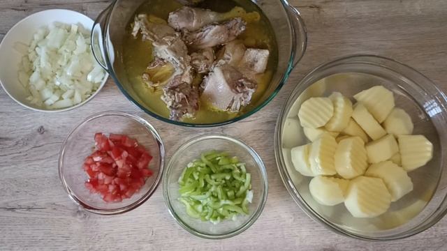 Соус из курицы.Delicious sause Chicken soup. Dadlı faydalı Toyuq sousu.