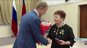 Государственные награды вручили жителям Алтайского края