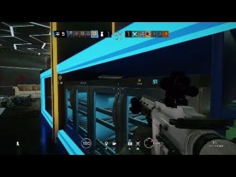 Консольный Дегроид зашел в Siege смотреть онлайн