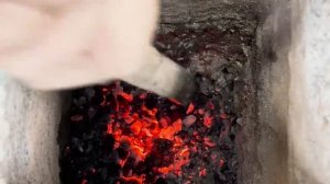 выплавка и ковка железной руды : примитивные технологии 👍