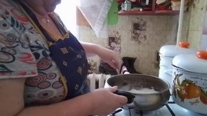 Суп гороховый и пюрешка с котлетками. Подлив как в СССР.