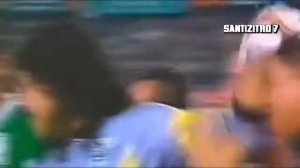 Самый необычный футбольный вратарь в мире.