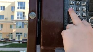 Новый чытерёхэтажный дом. Домофон метаком мк2012.2 на калитке