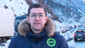 Пробка из четырех тысяч машин встала замертво на КПП «Верхний Ларс» из-за плохих погодных условий