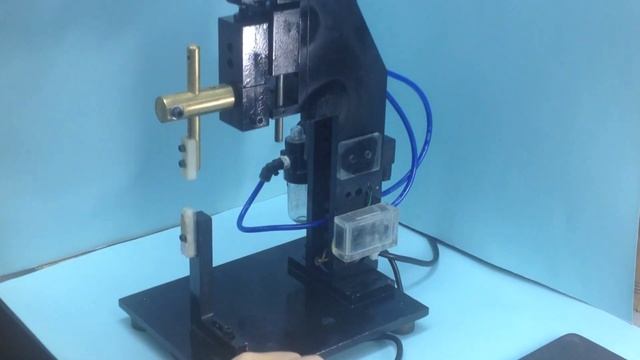 Rimless Machine - Bench Hand смотреть онлайн