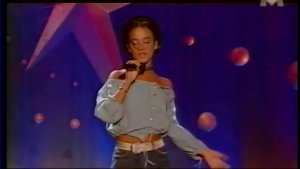Alizée - 2000-09-29 - Performance - Moi... Lolita - Graines de Star