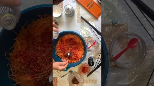 Салат морковьча по корейский