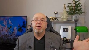 Объявлено военное положение в Южной Корее. Проект отставки Умерова.