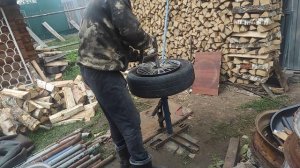 домашний шиномонтаж в работе
