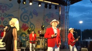 ВИА "Здравствуй, песня" руководители : В.Барков-А.Греца , "Команда молодости"