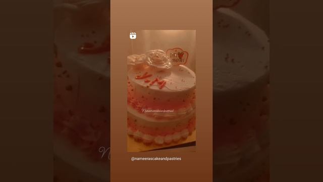 Anniversary 2kg cake #viral #anniversarycake #subscribe #like #cakedesign