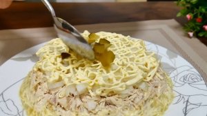 Потрясающе вкусный салат Принцесса! Мало кто знает этот рецепт, но все ищут его на столе!