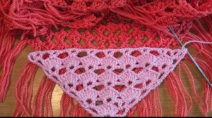 Вяжем шаль с ракушками