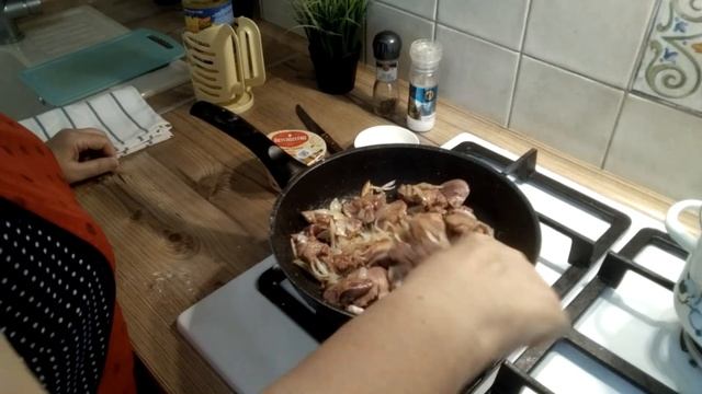 Куриная печень в сметане (рецепт)