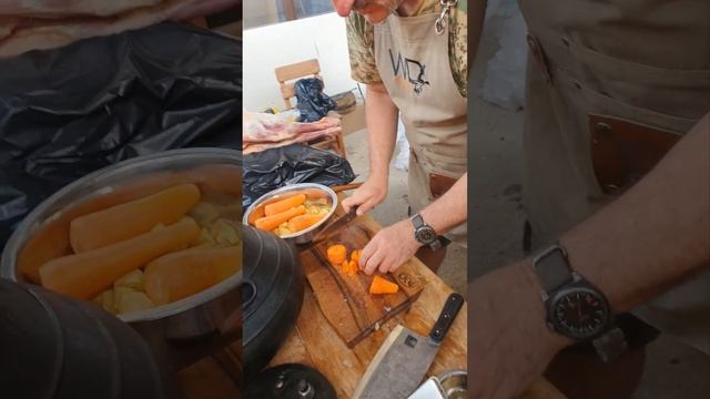 МЯСНОЕ РАГУ В АФГАНСКЛМ КАЗАНЕ НА ДРОВАХ. РЕЦЕПТЫ СЮФ #мясо #вкусно #рецепт #еда #мангал #казан
