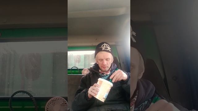 обед на работе макароны с тушенкой #обжор #мукбанг #обед #макароны #макароныстушенкой