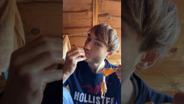 Ем сырую рыбу на сыроедении | Полезно ли? #fireorwater69 #сыроедение #сыроед
