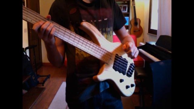 Led Zeppelin - Heartbreaker (Bass Cover) смотреть онлайн