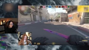 КОРЯ СМОТРИТ: Топ моменты с Twitch | Косплей на Беллу Демитреску