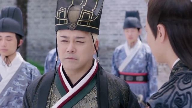 【最新電影】老太太分給乞丐一個包子，不料他竟是皇帝，好運來了！