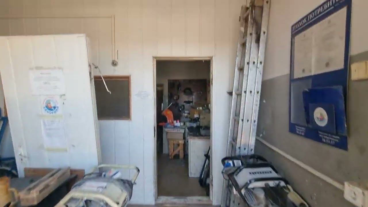 7 978 555 04 23. 7 978 555 04 23