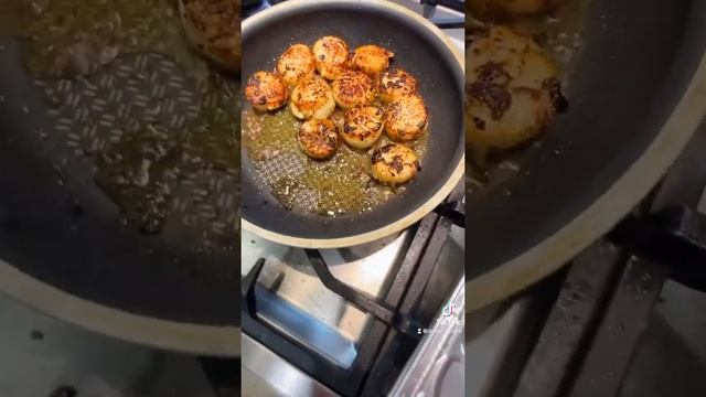 Scallops! #scallops #scallopseason #cheflife #foodies #seafood #seafoodlover #foodlife #shellfish