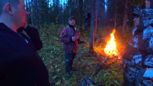 Сплав. Рыбалка на хариуса. Кум сколотил полевой стол. Ночь в палатке. Тайга. 4 часть.