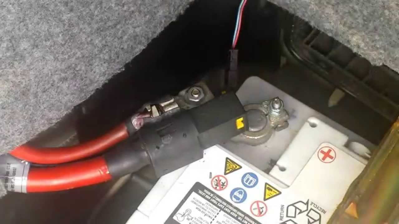 How to fix a Hot Battery Bolt on your e46 смотреть онлайн