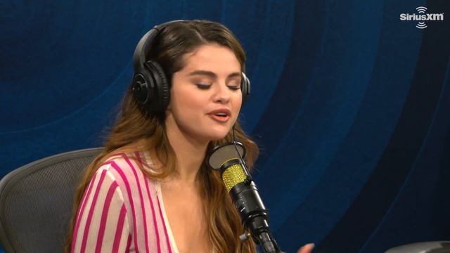 Selena Gomez Wrote "Look at Her Now" For Her Fans смотреть онлайн