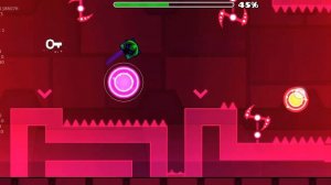 Я играю в Geometry Dash