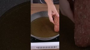 Рулеты из куриного филе и говяжьего фарша
