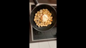 ЖАРЕНЫЕ ПЕЛЬМЕНИ ну очень вкусные.