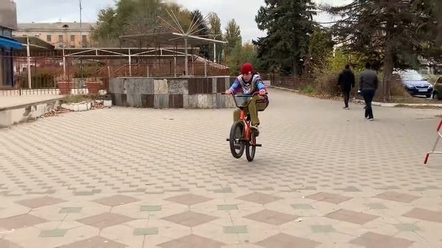 ШОК! СИРЕНОГОЛОВЫЙ БЕГАЕТ ЗА НАМИ!!! СИРЕНОГОЛОВЫЙ!SIREN HEAD