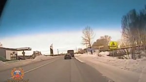ГИБДД помогла женщине-водителю добраться до скорой