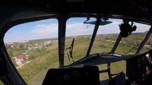 Полет на вертолете вид из кабины / Helicopter flight view from the cockpit
