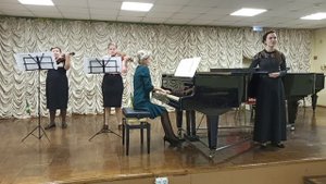 Музыка П И Чайковского, слова А К  Толстого Средь шумного бала