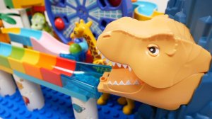 Развивающие детские игрушки. Гонка шариков. Волновой склон. Животные. Конструктор ЛЕГО Дупло