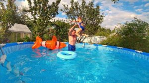 ВЛОГ Классические дачные будни | Бассейн, купание, друзья, жара 17.08.2017