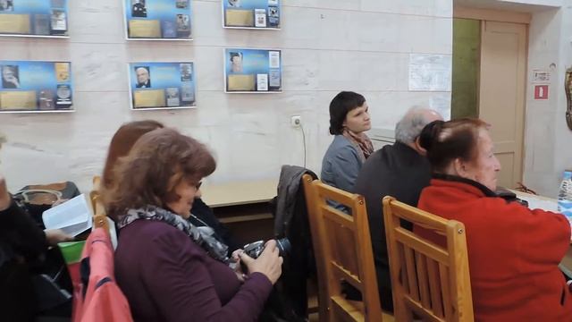 Бобруйск. Библиотека им. М. Горького. Фрагмент встречи с писателем, кинорежиссером ... С. Шульманом смотреть онлайн