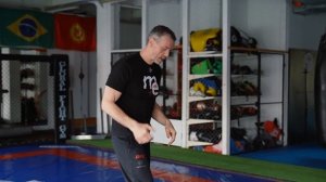 КАК ПЕРЕДВИГАТЬСЯ БОКСЕРУ?