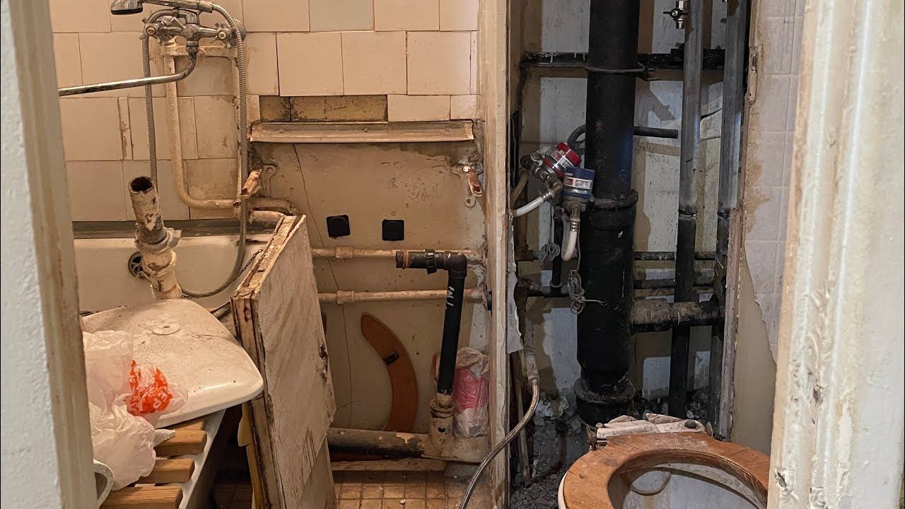 ВЛОГ Дыра в стене / Замена стояка / Разгромили полквартиры 25-29.10.22 смотреть онлайн