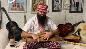 Сумецкая на 9-ти струнных гуслях.