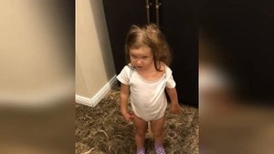 Бородина Тея и Маруся играются