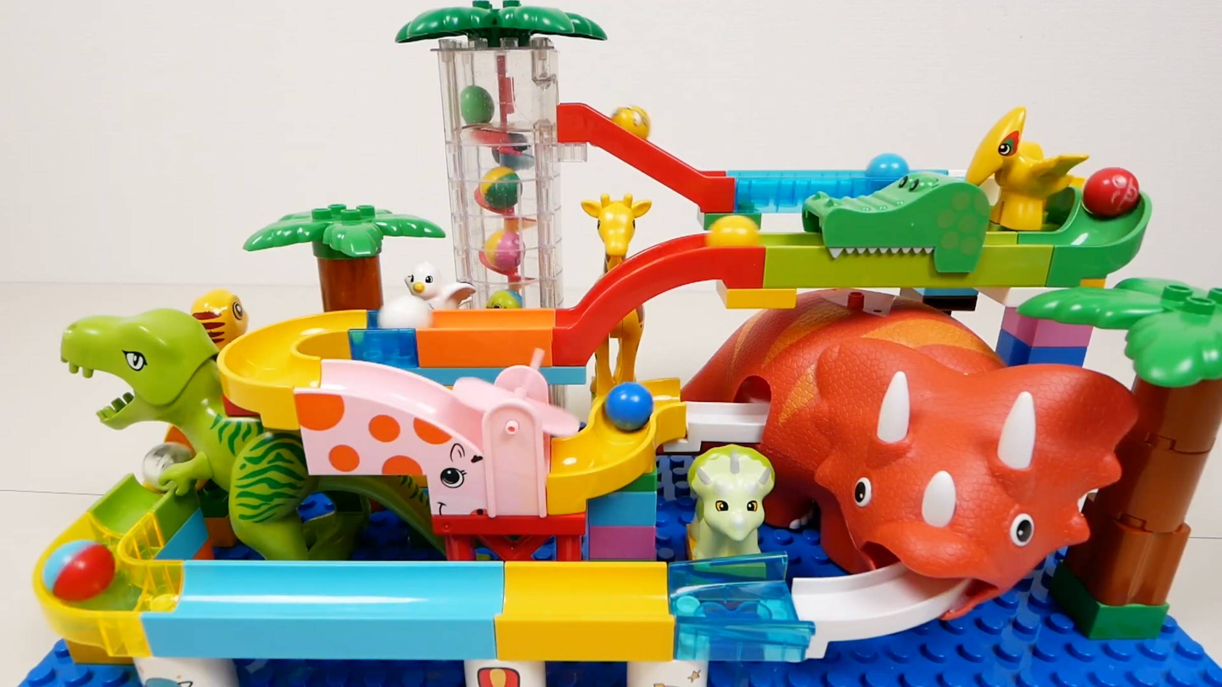 Развивающие детские игрушки. Гонка шариков. Волновой склон. Животные. Конструктор ЛЕГО Дупло смотреть онлайн