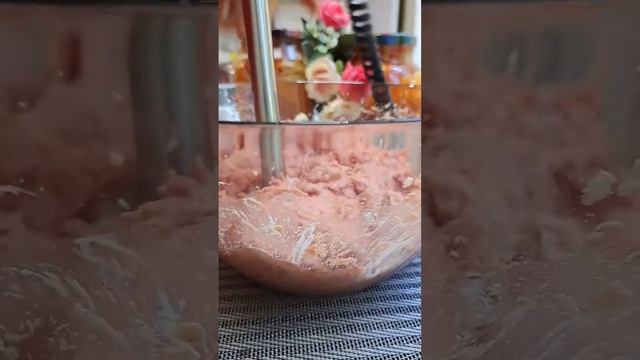 "А вы знали, что котлеты из говядины могут сочными? Рецепт нежных котлет" #смачно #котлетыизговядин