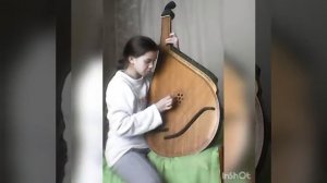 Игра на бандуре!